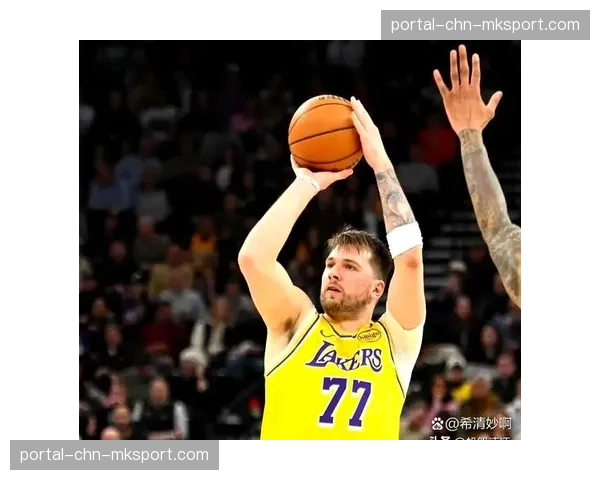 詹姆斯无浓眉东契奇战绩13胜5负，场均27+7+9高效表现